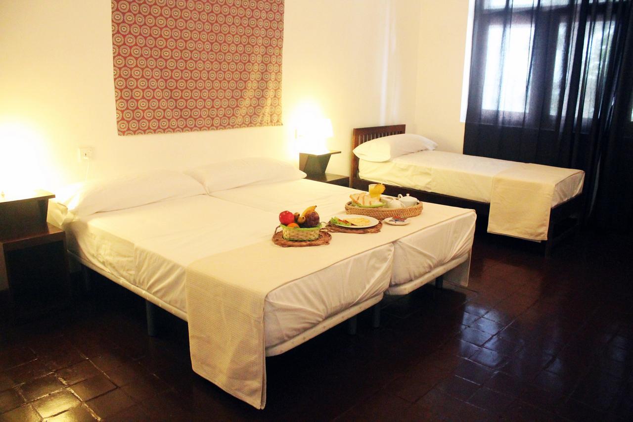 Coral Seas Beach Hikkaduwa Exterior foto